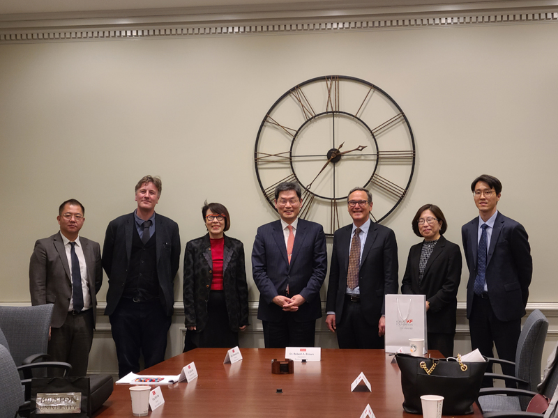 보스턴대학교 Robert Brown 총장 면담1