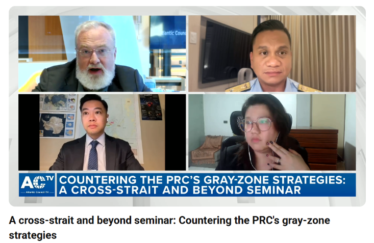 비대면 세미나. 화상회의로 세미나가 진행중이다