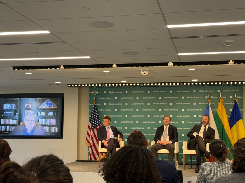 다양한 행사가 진행되고 있는 모습01