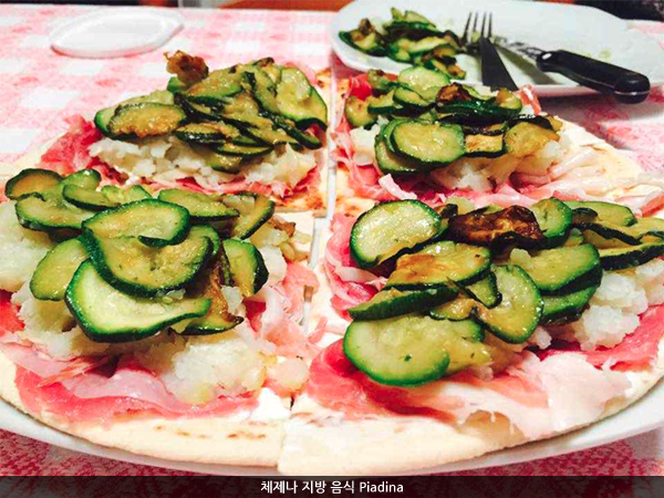 체제나 지방 음식 Piadina