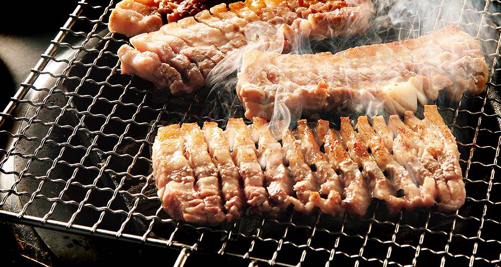 돼지고기 --한국인은 삼겹살을 편애한다
