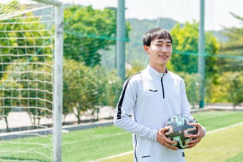 [인터뷰] “축구를 사랑해서 한국에 왔습니다” - 호남대학교 축구학과 3학년 도안반(Đỗ Anh <font color='red'>V</font>ăn)