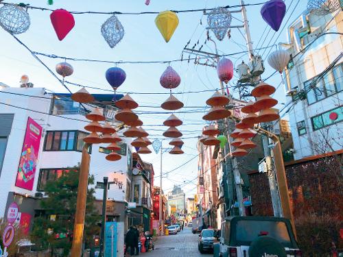 한국과 베트남의 우정을 담은, 서울 용산구 이태원 퀴논길