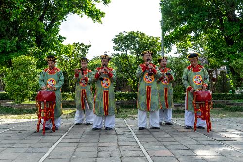 Viet Nam’s Royal Court Music Nhã Nhạc: Communicating with Gods and Kings, Transmitting Natural Wisdom