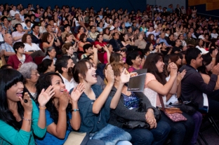 노름마치와 고릴라 크루 공연 중남미에서 폭발적 반응!