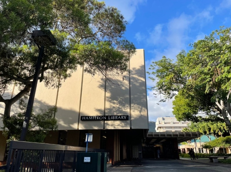 University of Hawaii at Manoa, Hamilton Library