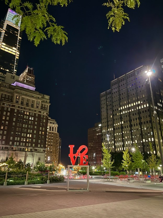 센터 시티에 위치한 LOVE Park