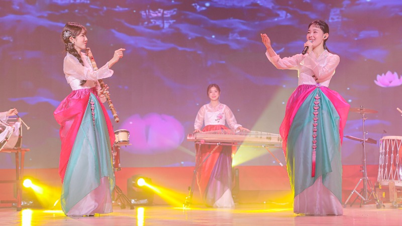 2. 퀸.jpg